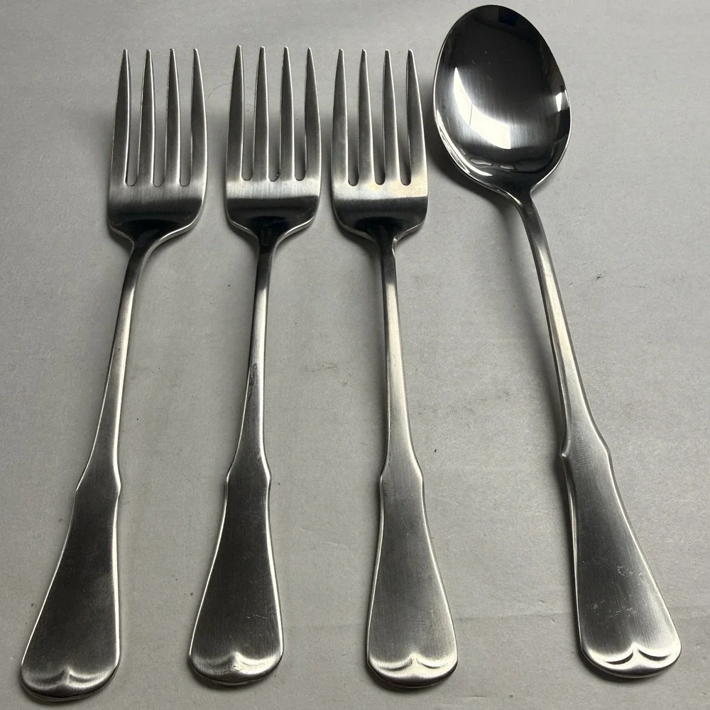 Oneida Community Patrick Henry 3 Salad Forks 1 Soup Spoon Stainless Flatware